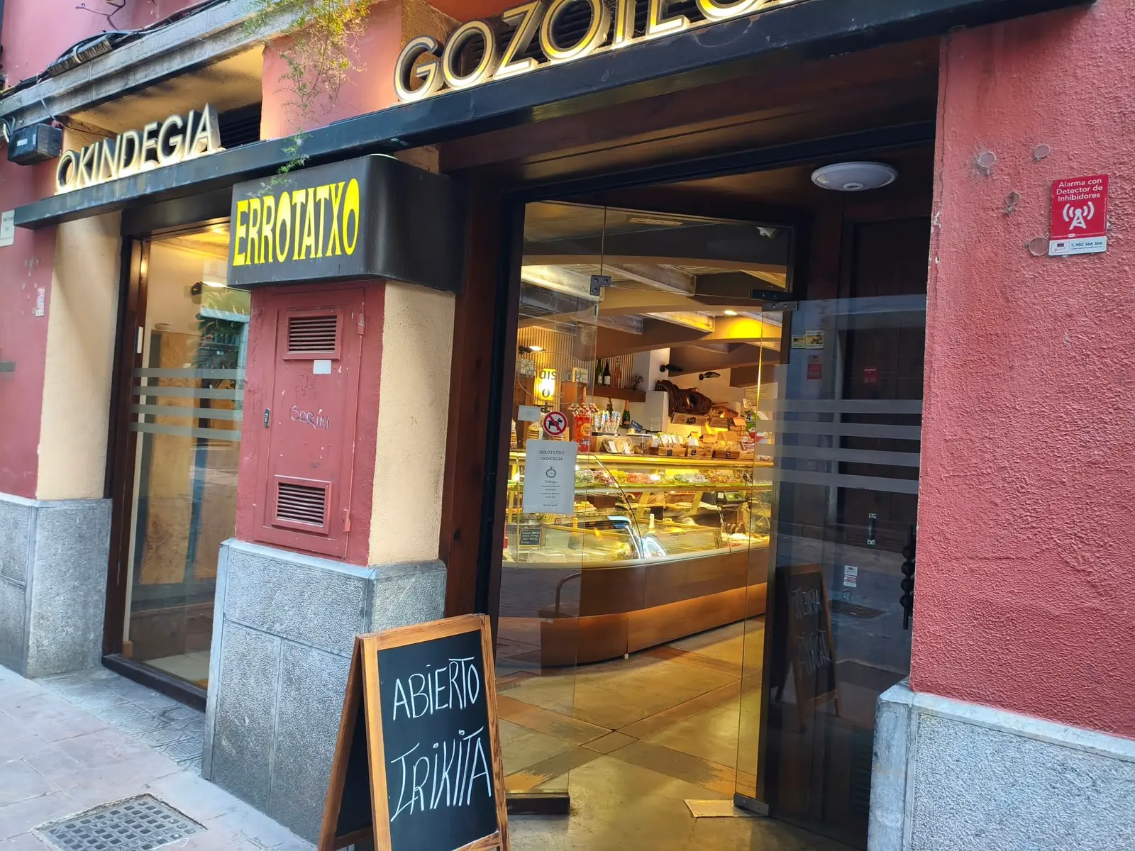 Fachada de la panadería Errotatxo en Andia Kalea, Tolosa