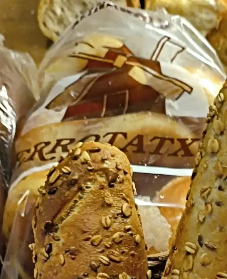 El pan, en su bolsa de siempre