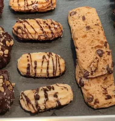 Pastas con hilos de chocolate